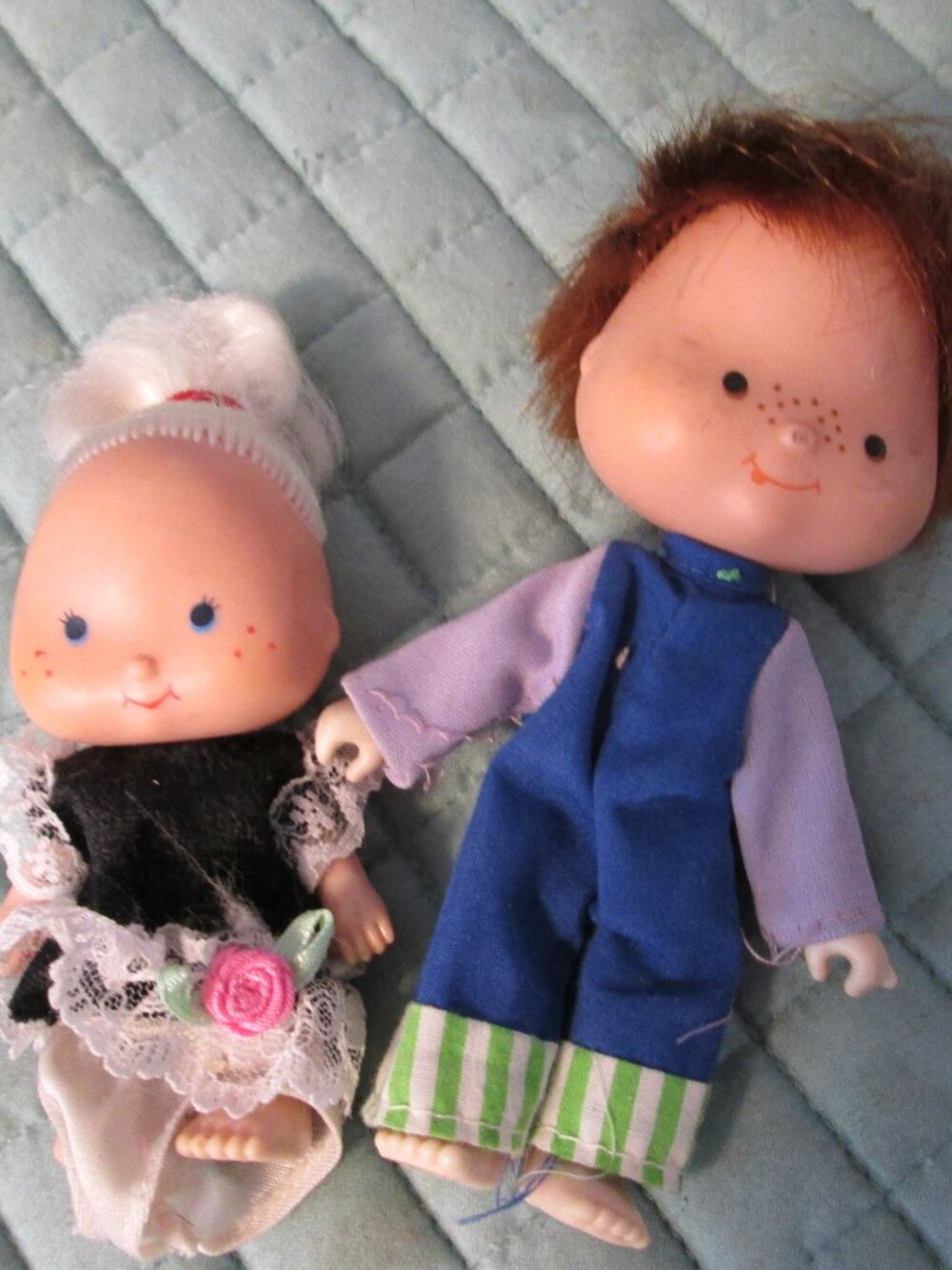 vtg 1979 American Greetings Huckleberry and friend in outfits